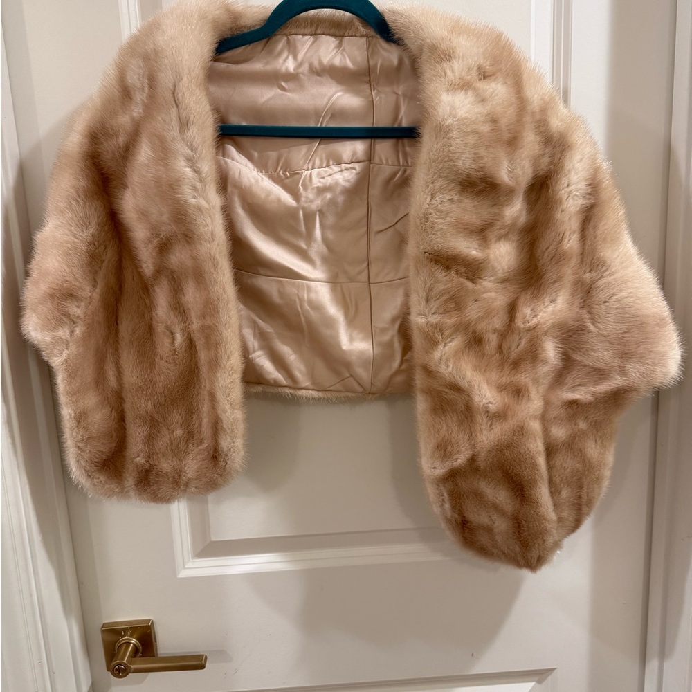 Vintage Natural Pale Biege Mink Cape ~ Tourmaline ~ By Spear & Picardi ~ Rare - Picture 9 of 13